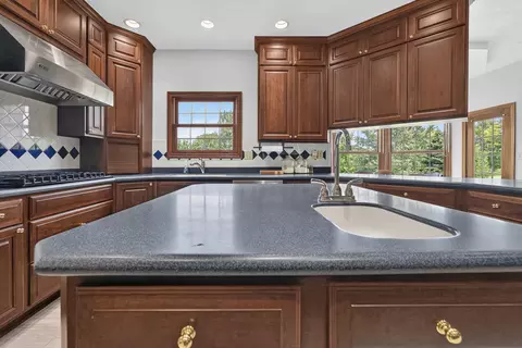 Kitchen - 402 Northridge Cc Ests, Normal, IL 61761 photo 6 of 9