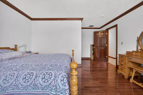 Bedroom - 402 Northridge Cc Ests, Normal, IL 61761 photo 6 of 9