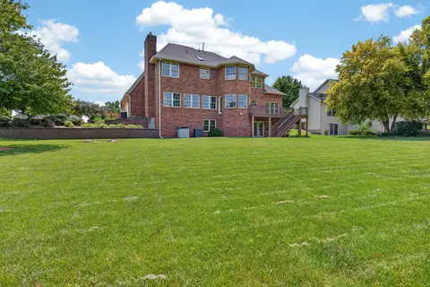 Exterior - 402 Northridge Cc Ests, Normal, IL 61761 photo 8 of 10