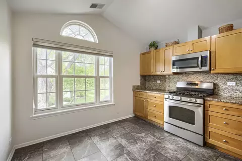 1619 Camberley Ct #2, Bartlett, IL 60103 photo 12