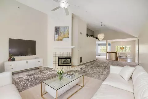 1619 Camberley Ct #2, Bartlett, IL 60103 photo 8