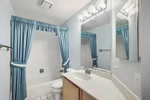 1619 Camberley Ct #2, Bartlett, IL 60103 photo 17