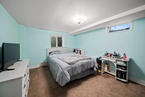 Bedroom - 113 31st Ave, Moline, IL 61265 photo 3 of 3