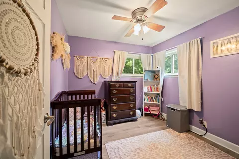 Bedroom - 113 31st Ave, Moline, IL 61265 photo 2 of 3