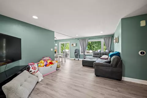 Other - 113 31st Ave, Moline, IL 61265 photo 2 of 4