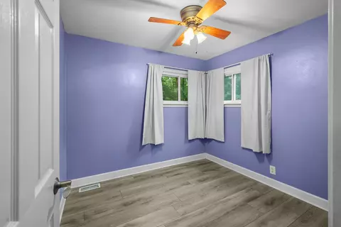 Bedroom - 113 31st Ave, Moline, IL 61265 photo 3 of 6
