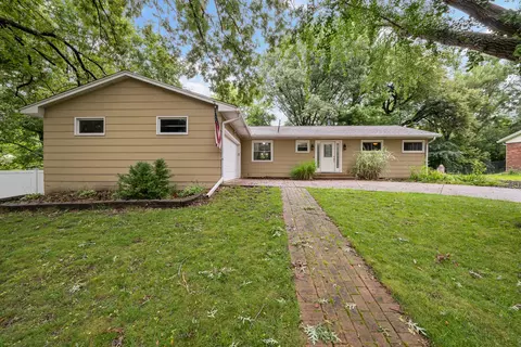 Exterior - 113 31st Ave, Moline, IL 61265 photo 3 of 5