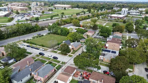 View/Area - 819 E 98th Pl, Chicago, IL 60628 photo 3 of 5