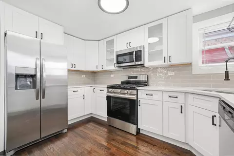 Kitchen - 819 E 98th Pl, Chicago, IL 60628 photo 2 of 7
