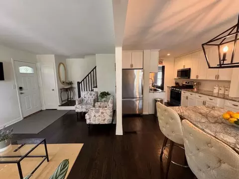 4225 Anna Ave, Lyons, IL 60534 photo 9