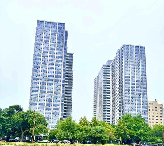 4250 N Marine Dr #714, Chicago, IL 60613