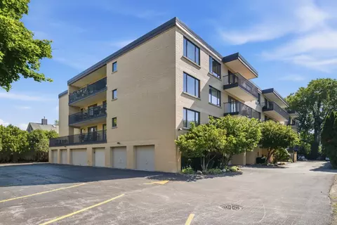 1534 Mcdaniels Ave #3E, Highland Park, IL 60035