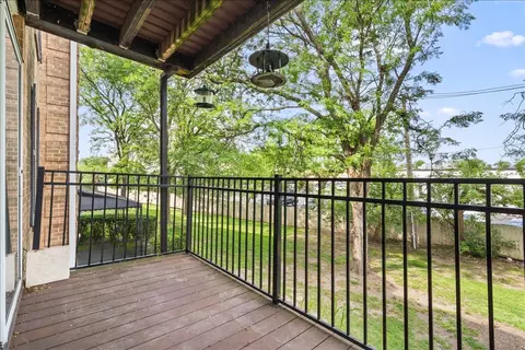 Exterior - 5300 Carriageway Dr #207, Rolling Meadows, IL 60008 photo 4 of 7