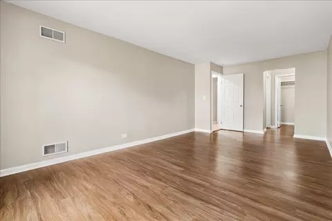 Other - 5300 Carriageway Dr #207, Rolling Meadows, IL 60008 photo 4 of 7