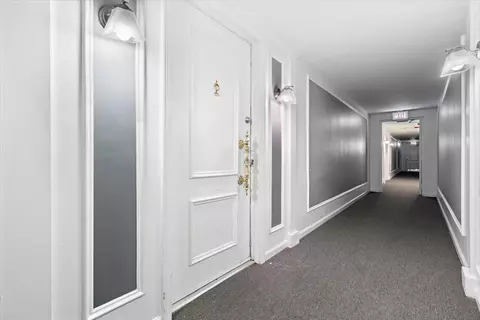 Entry Way - 5300 Carriageway Dr #207, Rolling Meadows, IL 60008 photo 1 of 3