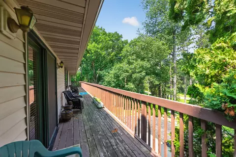 Exterior - 337 N Wild Cherry Dr, Dixon, IL 61021 photo 19 of 19