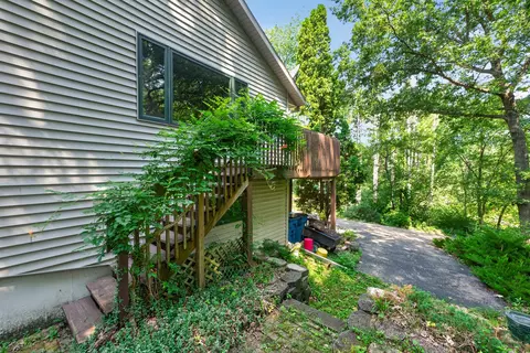 Exterior - 337 N Wild Cherry Dr, Dixon, IL 61021 photo 18 of 19