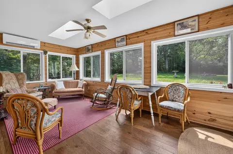 Exterior - 337 N Wild Cherry Dr, Dixon, IL 61021 photo 2 of 19