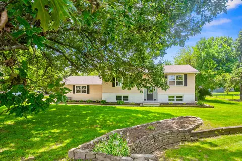 8212 Elm Ave, Downs, IL 61736 photo 35
