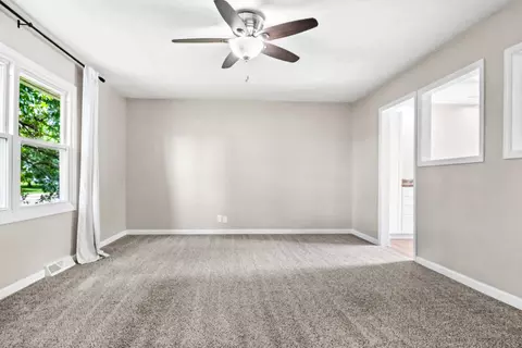 8212 Elm Ave, Downs, IL 61736 photo 5