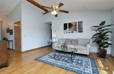 608 Wimbleton Trl, Mchenry, IL 60050 photo 16