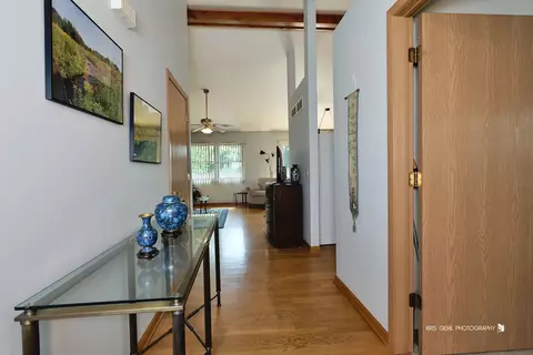 608 Wimbleton Trl, Mchenry, IL 60050 photo 9