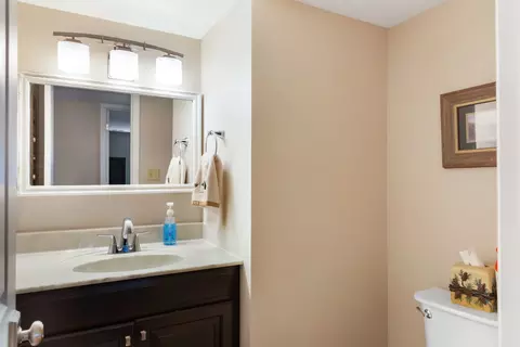 Bath - 1124 Crane Dr, Sleepy Hollow, IL 60118 photo 3 of 3