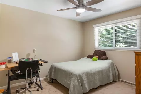 Bedroom - 1124 Crane Dr, Sleepy Hollow, IL 60118 photo 2 of 4