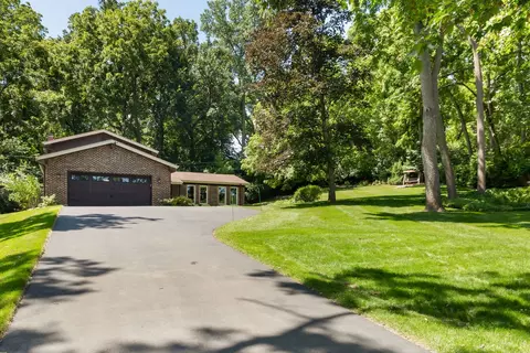 Exterior - 1124 Crane Dr, Sleepy Hollow, IL 60118 photo 2 of 6
