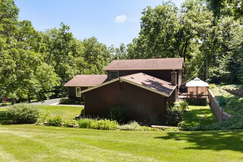 Exterior - 1124 Crane Dr, Sleepy Hollow, IL 60118 photo 5 of 6