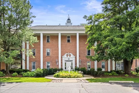 5101 Carriageway Dr #109, Rolling Meadows, IL 60008 photo 1