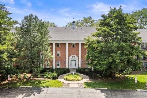 5101 Carriageway Dr #109, Rolling Meadows, IL 60008 photo 2