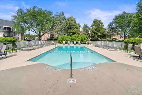5101 Carriageway Dr #109, Rolling Meadows, IL 60008 photo 9