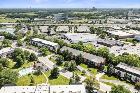 5101 Carriageway Dr #109, Rolling Meadows, IL 60008 photo 5