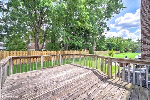 Exterior - 411 Hickory Dr #411, Wheeling, IL 60090 photo 6 of 7