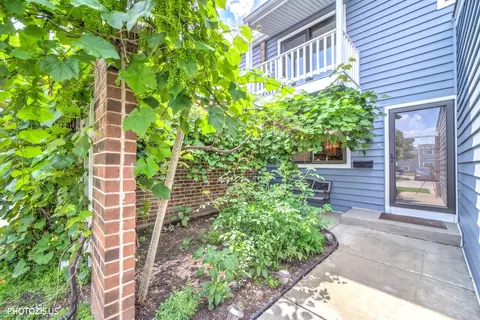 Exterior - 411 Hickory Dr #411, Wheeling, IL 60090 photo 4 of 7