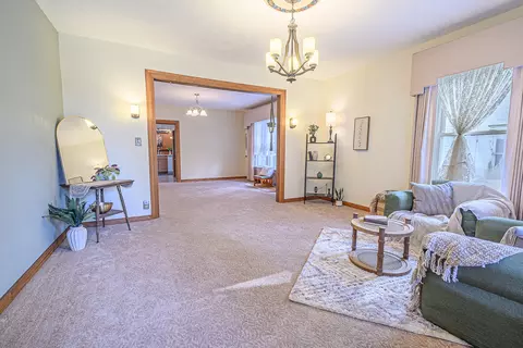 Living - 336 E 1st St, El Paso, IL 61738 photo 1 of 4