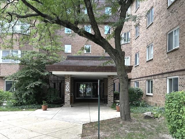300 Roselle Rd #419, Schaumburg, IL 60193