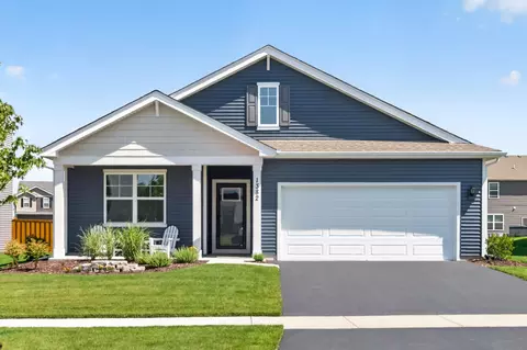 1382 Aspen Ln, Pingree Grove, IL 60140
