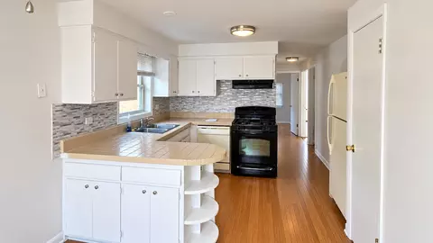 Kitchen - 7226 W 60th Pl, Summit, IL 60501 photo 1 of 1