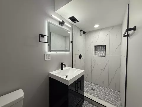 7932 S Champlain Ave, Chicago, IL 60619 photo 13