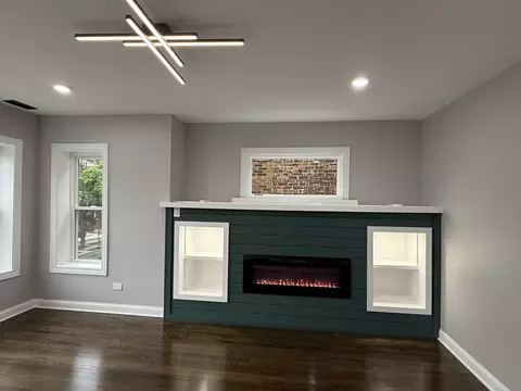 7932 S Champlain Ave, Chicago, IL 60619 photo 16
