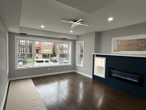 7932 S Champlain Ave, Chicago, IL 60619 photo 2