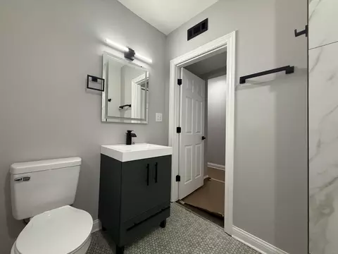 7932 S Champlain Ave, Chicago, IL 60619 photo 22