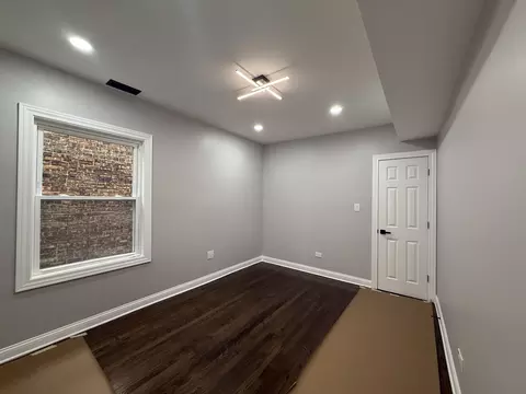 7932 S Champlain Ave, Chicago, IL 60619 photo 18