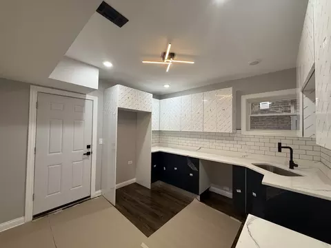 7932 S Champlain Ave, Chicago, IL 60619 photo 14