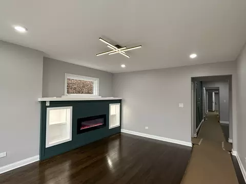 7932 S Champlain Ave, Chicago, IL 60619 photo 17