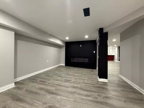7932 S Champlain Ave, Chicago, IL 60619 photo 28