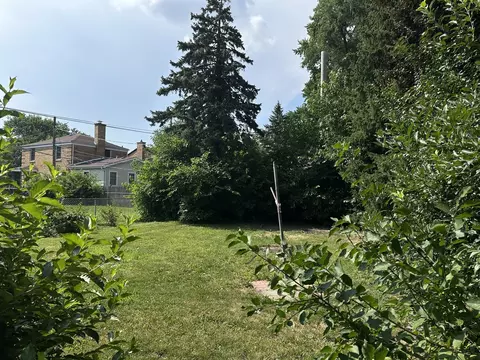 Exterior - 1717 Mannheim Rd, Des Plaines, IL 60018 photo 3 of 3