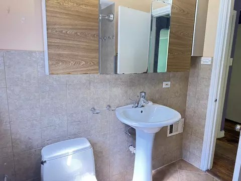 Bath - 1717 Mannheim Rd, Des Plaines, IL 60018 photo 2 of 4
